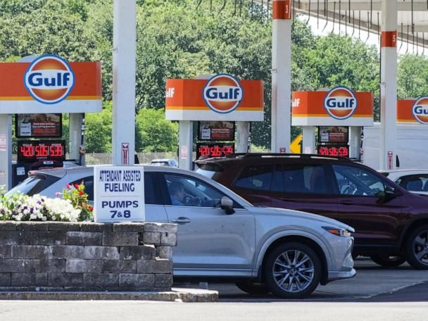 Cars line up at a Gulf Oil station on the Massachusetts Turnpike near Boston. - AP Photo/Gene J. Puskar