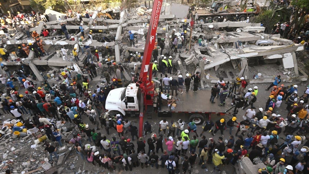 Aftermath of the western Colombia earthquake. - AFP
