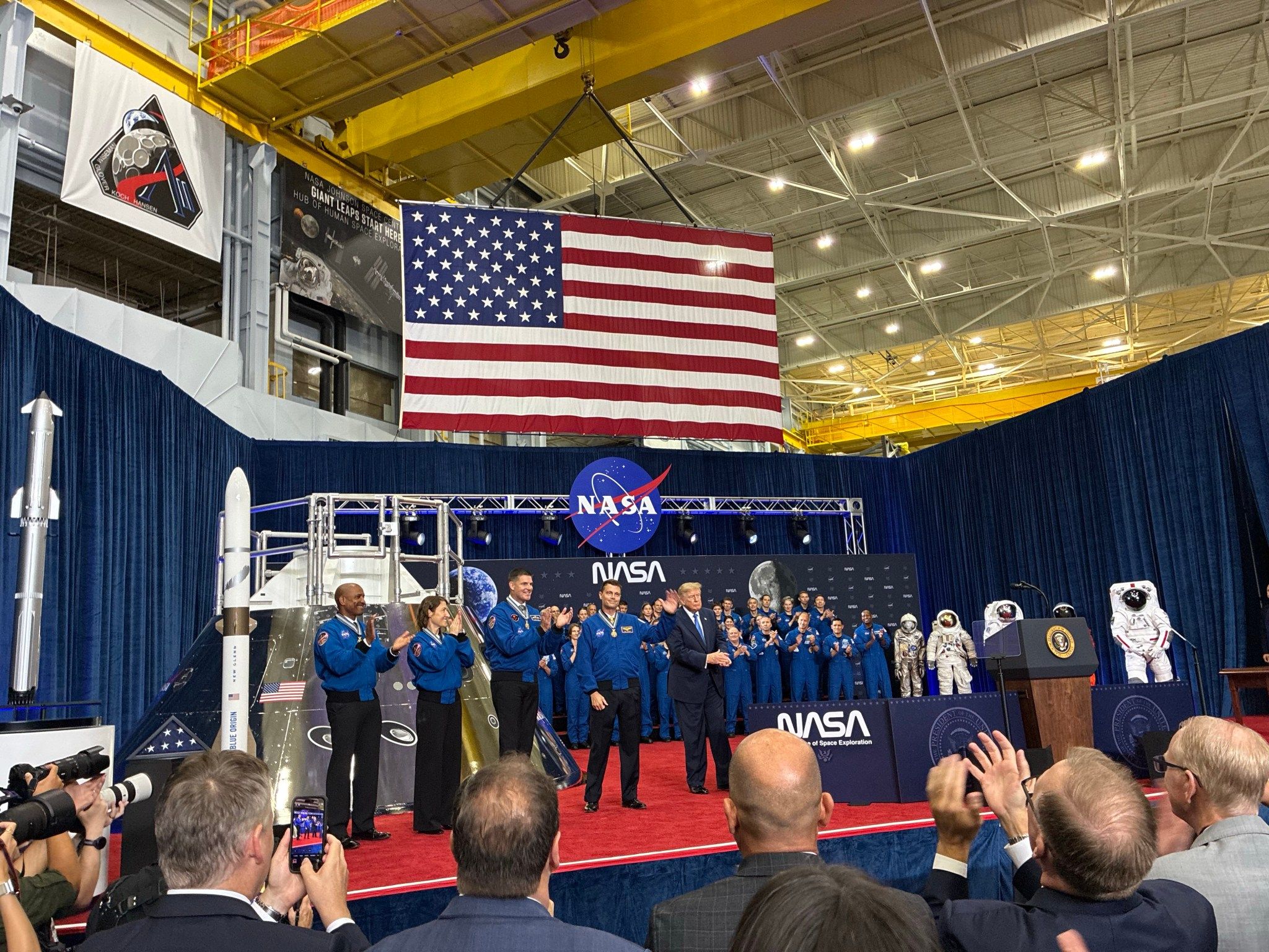 President Trump awards the Congressional Space Medal of Honor to the Artemis II crew at NASA’s Johnson Space Center. - NASA