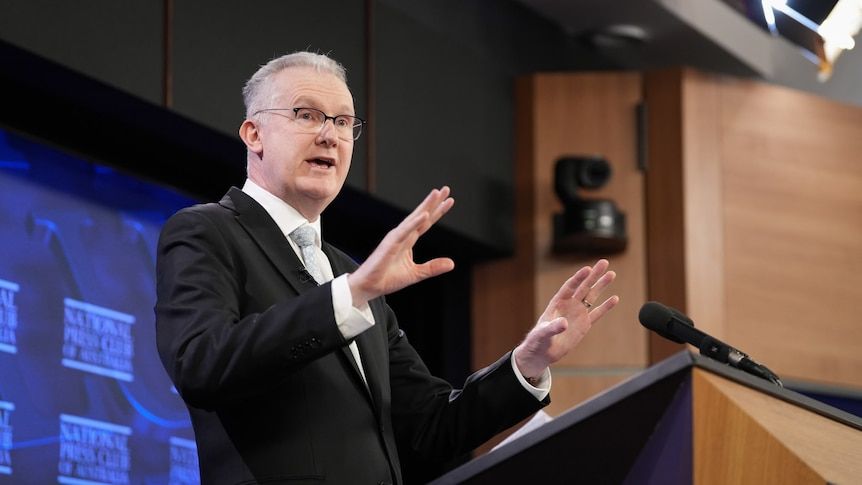 Home Affairs Minister Tony Burke has unveiled Labor's immigration crackdown. - ABC News: Matt Roberts